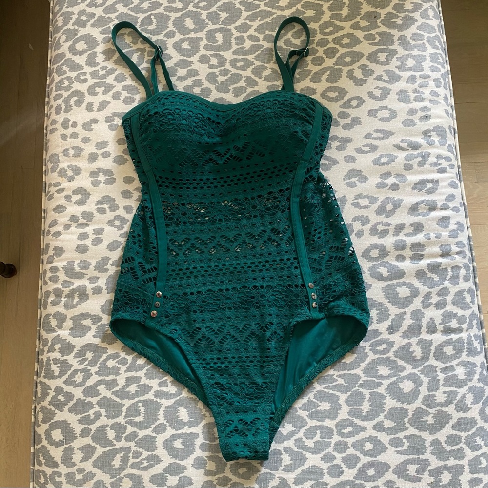 Green Cutout No Name Bathingsuit